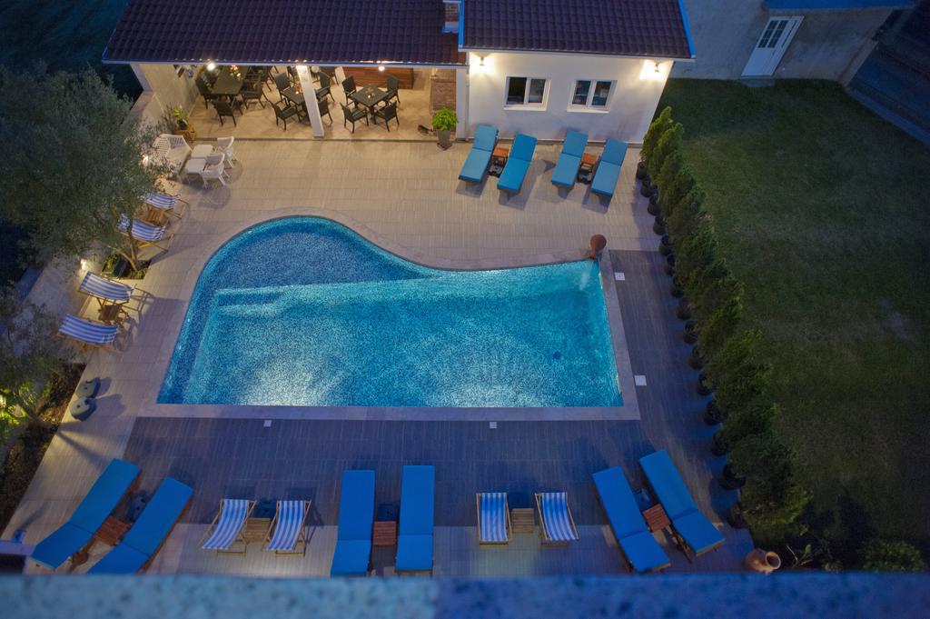 Apartments Gold Budua Esterno foto